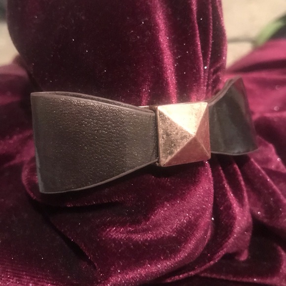 BCBGeneration Rose Gold Stretch Bow Tie Bracelet - Picture 3 of 8